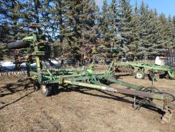 Picture: 1981 CCIL 204 DT CULTIVATOR W/ MTD. HARROWS - 26